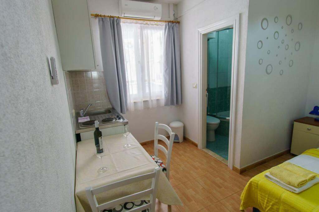 Lovely Studio Apartment For 2 Free Private Parking 마카르스카 외부 사진